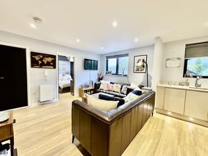 Photo 5- click for photo gallery